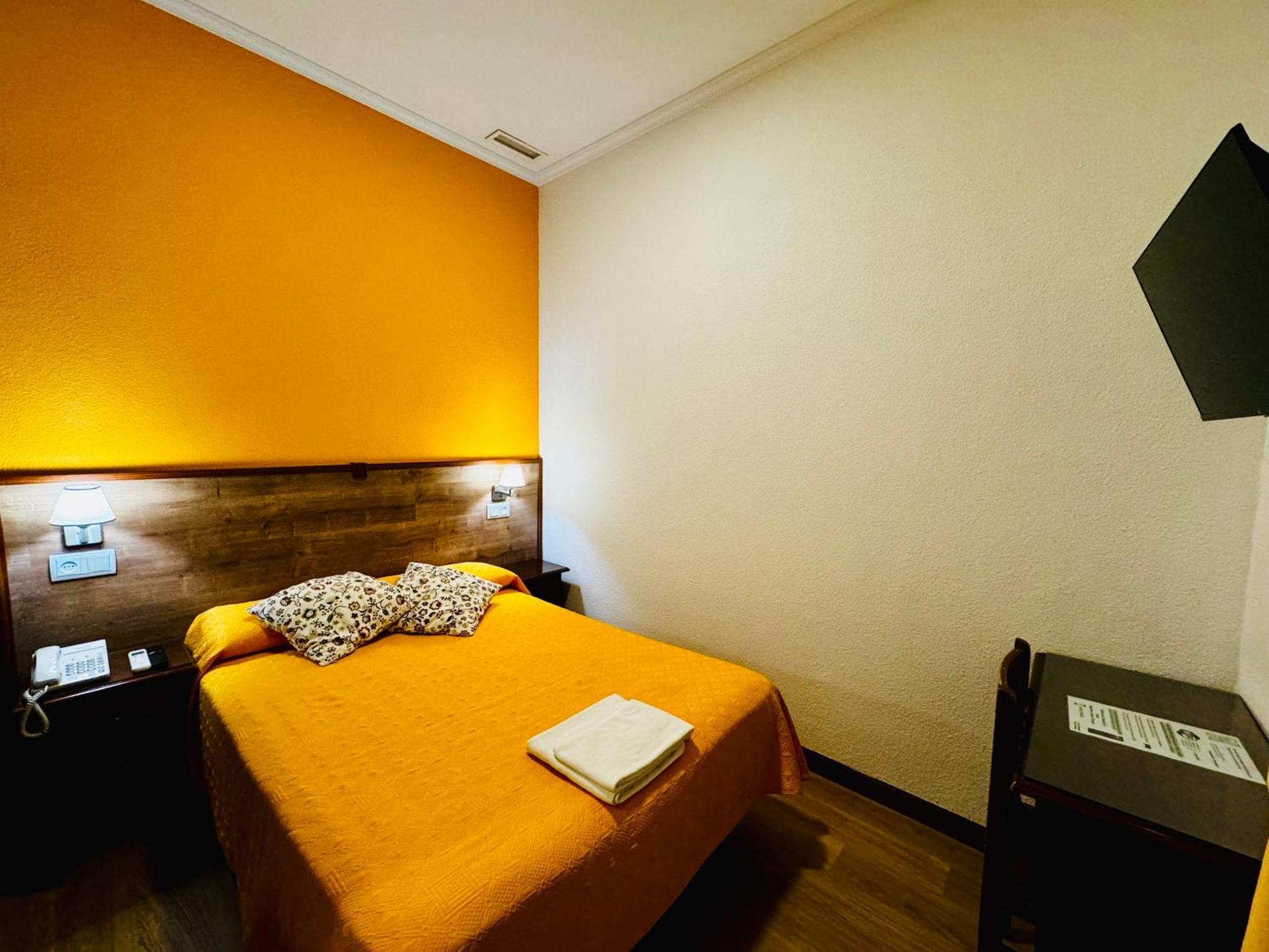 Hostal Edreira Madrid Luaran gambar