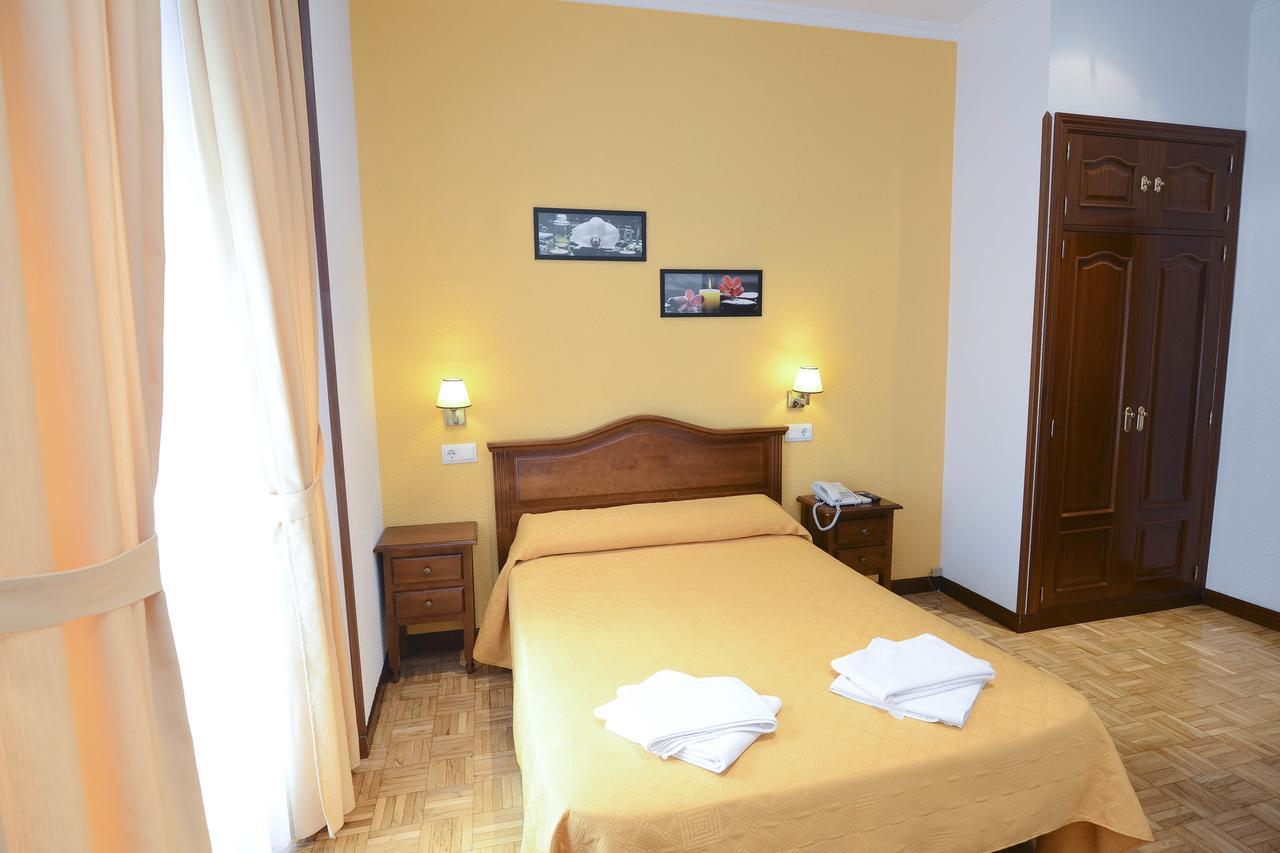 Hostal Edreira Madrid Luaran gambar